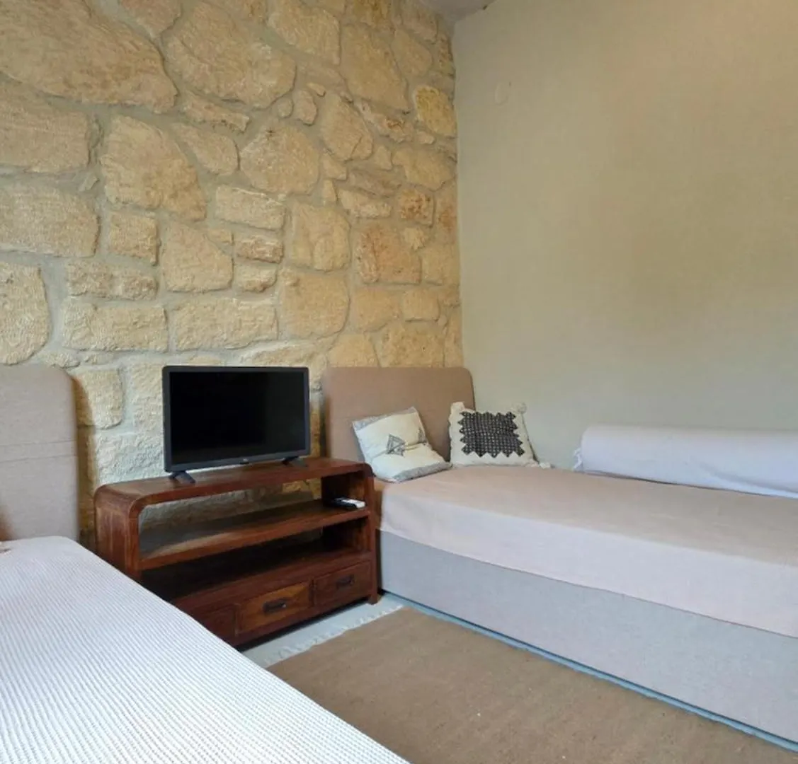 To Petrino, Stylish Stone House, Elani Apartment Siviri 0*,  Greece
