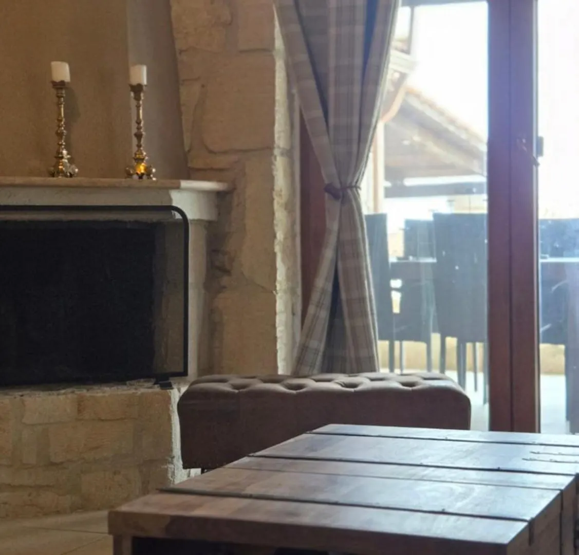 Апартаменты To Petrino, Stylish Stone House, Elani Сиври 0*,