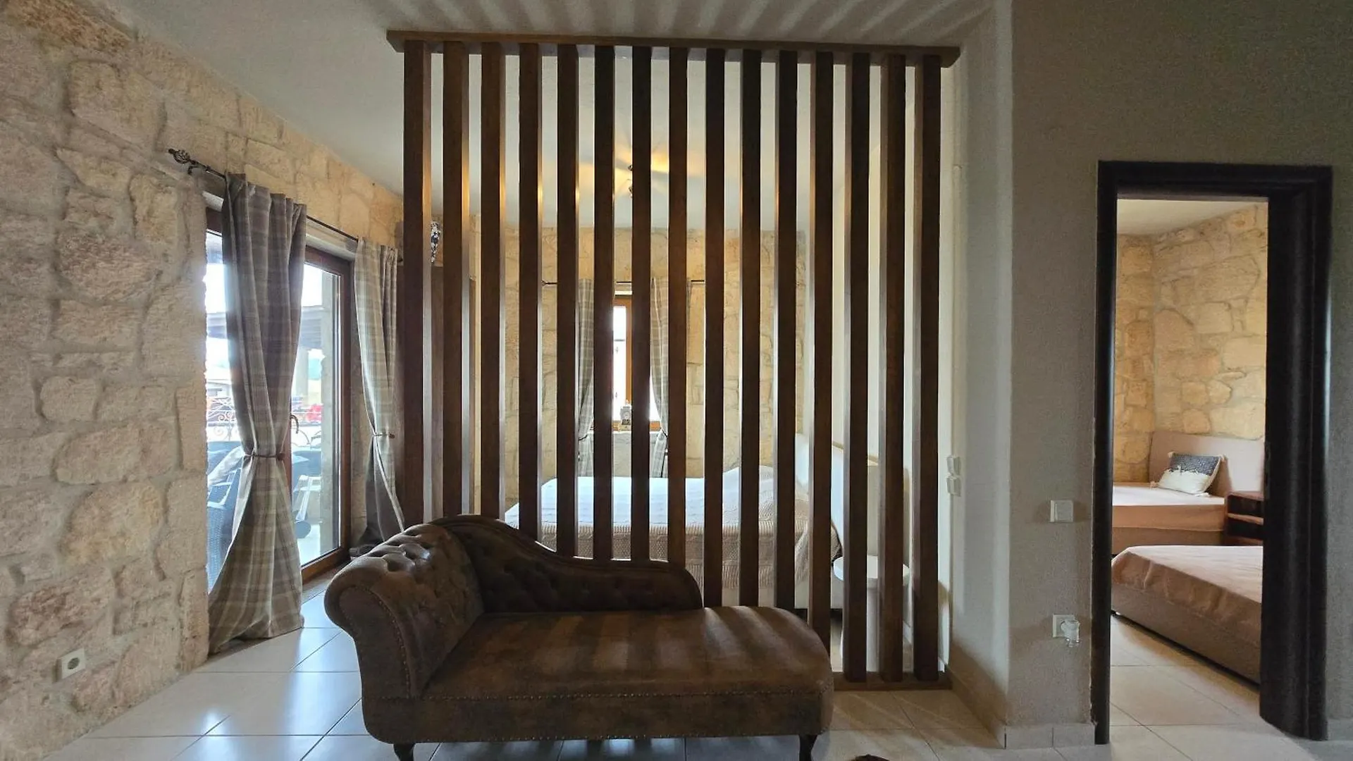 Апартаменты To Petrino, Stylish Stone House, Elani Сиври Греция